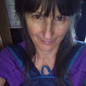 Profile Picture of Lisa Carl (@rainbowfinder3) on Youtube