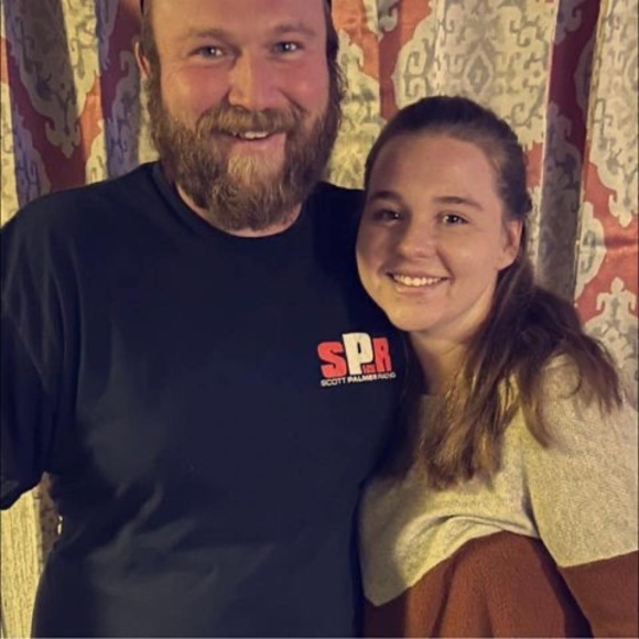 Profile Picture of Hailey Reeves (@reeveshailey61) on Poshmark