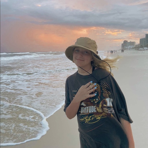 Profile Picture of Olivia Dunne (@oliviaadunne) on Poshmark