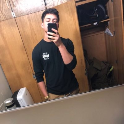 Profile Picture of Andrew Reyes (@DeusBelli_) on Twitter