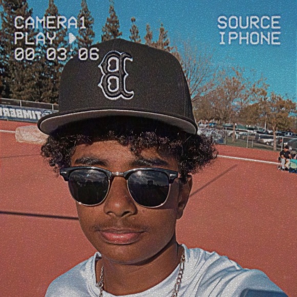 Profile Picture of Alec Holmes (@alhomes0924) on Poshmark