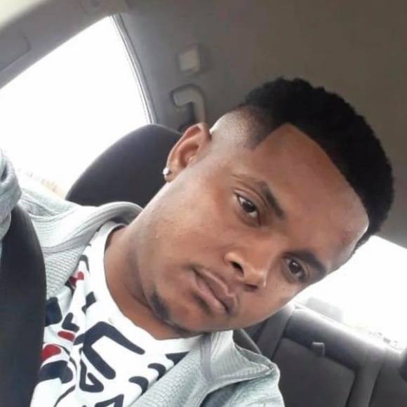 Profile Picture of Anthony Fields (@anthonyfield658) on Poshmark