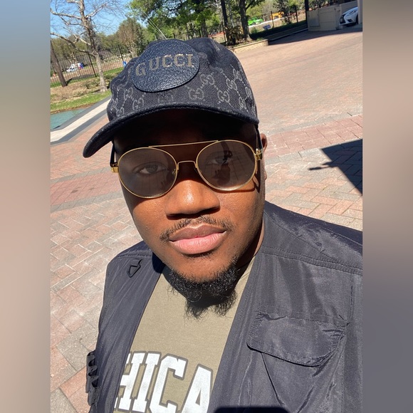 Profile Picture of Donte Barnes (@dontebarnes) on Poshmark