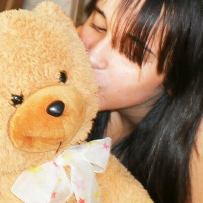 Profile Picture of Kelly Cristina Gomes (@KellyCrisViolet) on Twitter