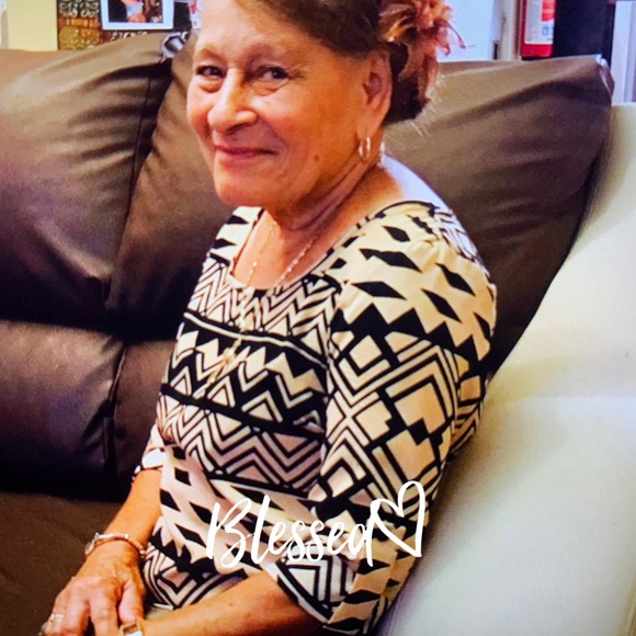 Profile Picture of Norawilda Paz (@norawildapaz) on Poshmark