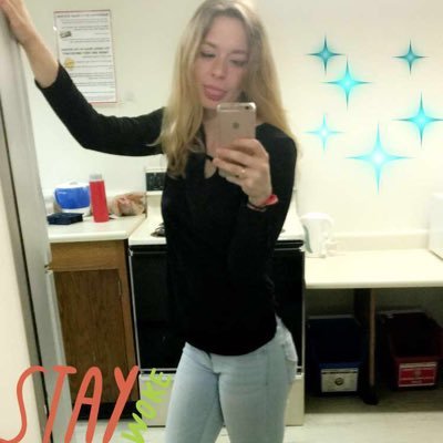 Profile Picture of The Hans (@quinnhannah98) on Twitter