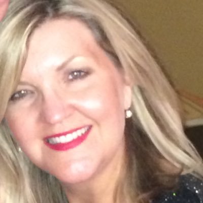 Profile Picture of Kim Farrell (@KimE64) on Twitter