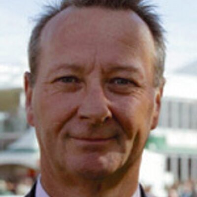 Profile Picture of Stephen Molloy (@lordsteve55) on Twitter