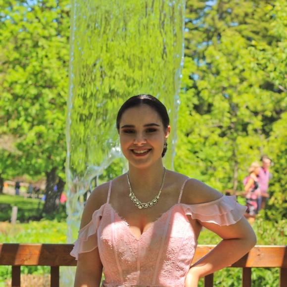 Profile Picture of Stéphanie Fillion (@smf_8) on Poshmark