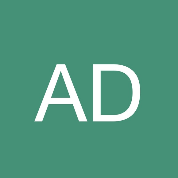 Profile Picture of Andy Dobbyn (@expat21) on Poshmark