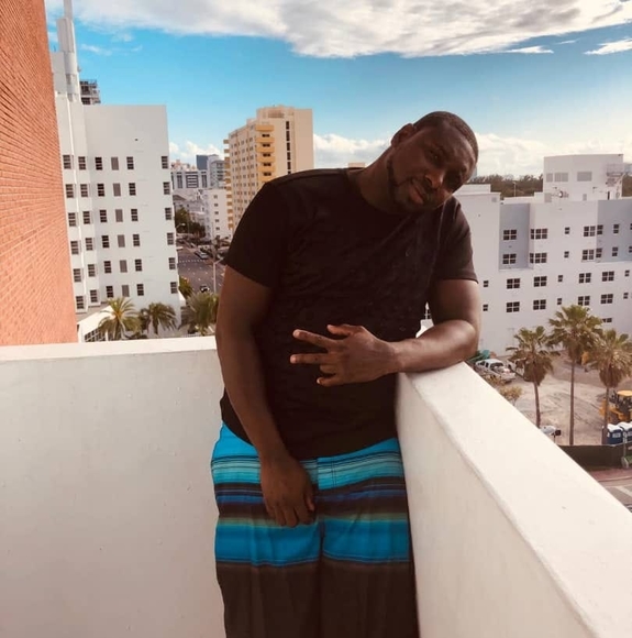 Profile Picture of Tico Truu (@ticotruu) on Poshmark