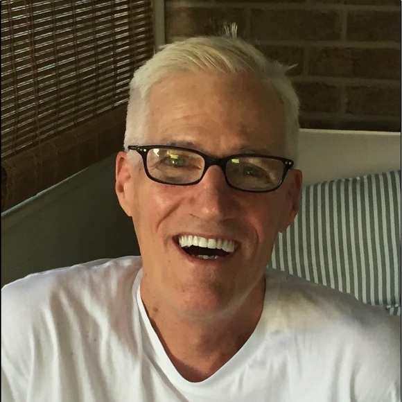 Profile Picture of David Hanour (@fullsale) on Poshmark