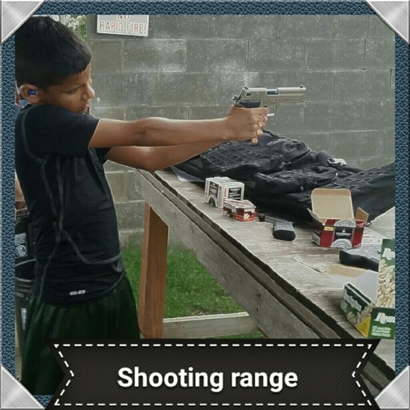 Profile Picture of Daniel Sada (@guns_nerd) on Poshmark