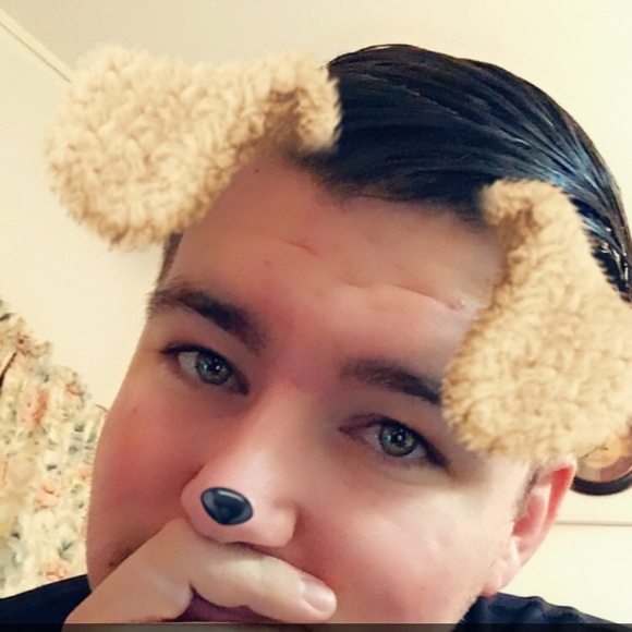 Profile Picture of Sean Eckhoff (@seaneckhoff) on Poshmark