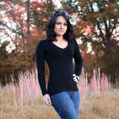 Profile Picture of Cassandra Bogdon (@Cassandra_Jay_) on Twitter