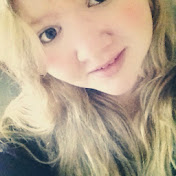 Profile Picture of Tori Moody (@ToriAnne6) on Youtube