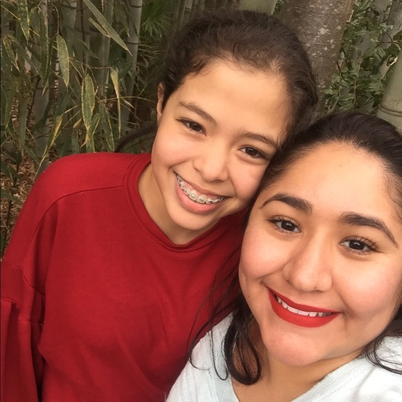 Profile Picture of Jasmine Ponciano (@jasmine_9890) on Poshmark