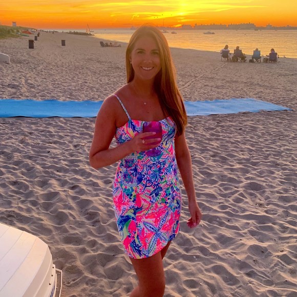 Profile Picture of Bri Blaney (@briblaney) on Poshmark