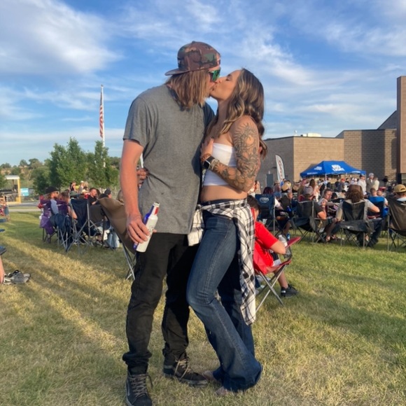 Traci Rolbiecki - Poshmark Profile Picture of Traci Rolbiecki (@trace_quinton) on Poshmark