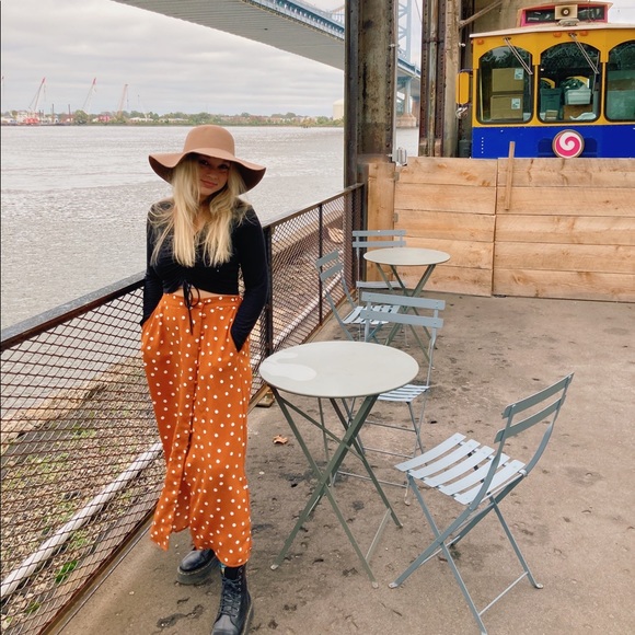 Profile Picture of Paige Grahek (@pmgrahek) on Poshmark