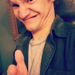 Profile Picture of Andrew Loewen (@theNARDdog95) on Twitter