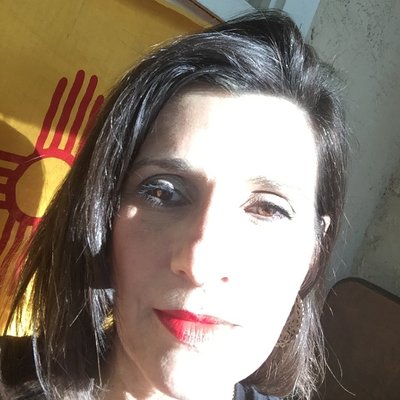 Profile Picture of Michelle Huey (@Michelle_Lea) on Twitter