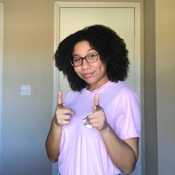 Profile Picture of Andrea Chandler (@drea12131) on Poshmark