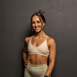 Profile Picture of Jess | Online coach & PT (@jessdupreebootycamp) on Instagram