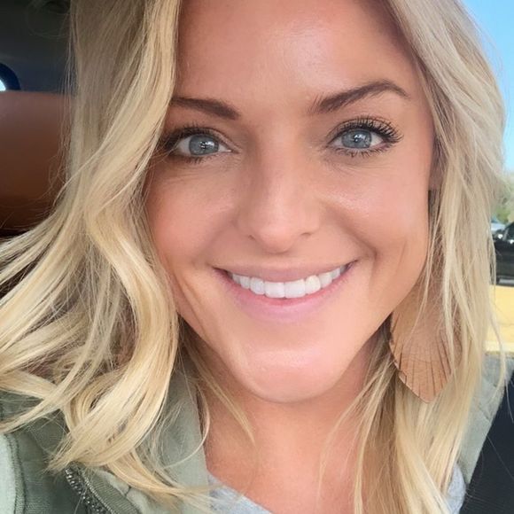 Profile Picture of Crystal Atkinson-worth (@cworth) on Poshmark