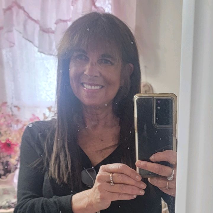 Profile Picture of Robin C (@robinclouthier7) on Tiktok