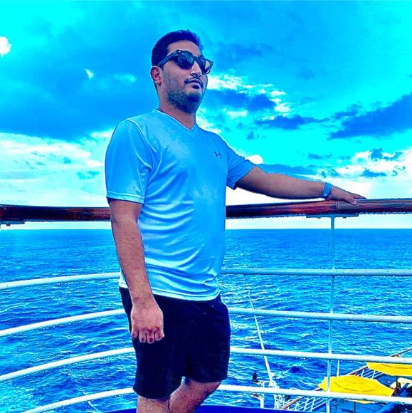 Profile Picture of Muhammad Haseebuddin (@mhaseebuddinn) on Poshmark