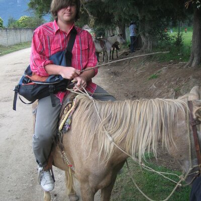 Profile Picture of Michael Mayfield (@damosuzuki) on Twitter