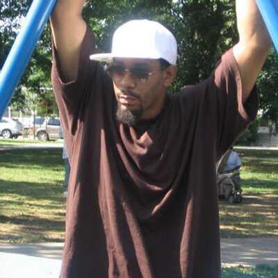 Profile Picture of Robert Logan (@WelfareKid215) on Twitter
