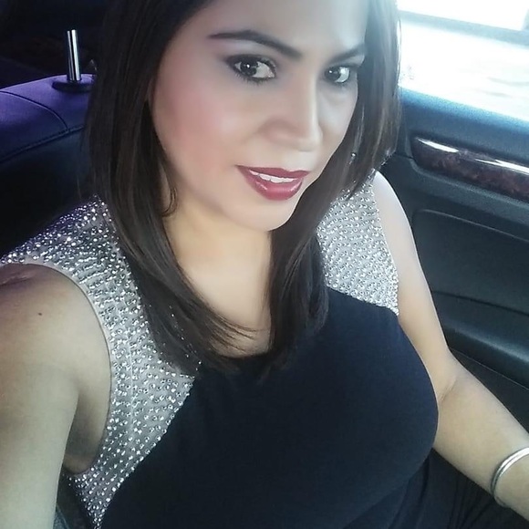 Profile Picture of Rocio Rocio (@rocioinzapata) on Poshmark