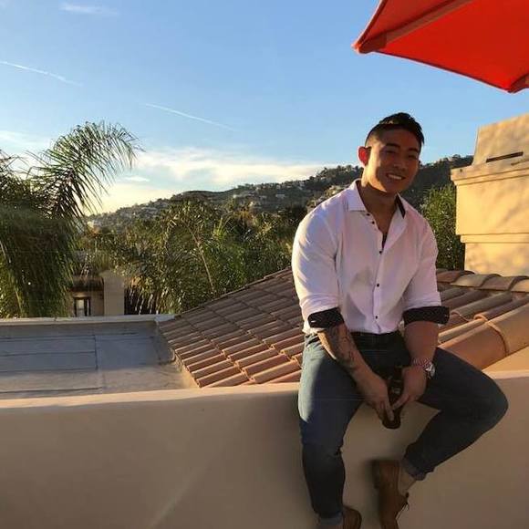 Profile Picture of Charles Shyu (@charlesshyu) on Poshmark