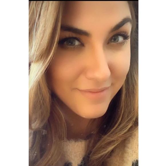 Profile Picture of Court Lomando (@lomando1234) on Poshmark