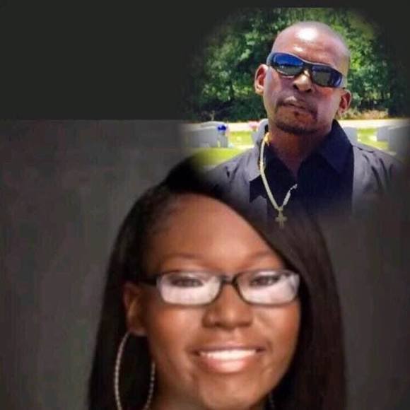 Profile Picture of Christina Lessington (@clessington) on Poshmark