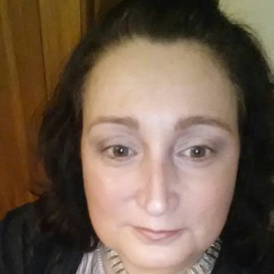 Profile Picture of Lisa Ferguson (@lisajdent1971) on Twitter