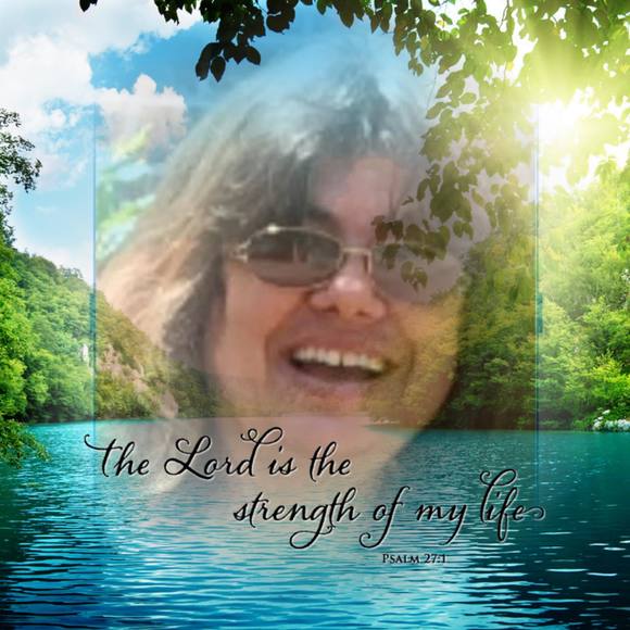 Profile Picture of Sandra Buskell (@sandee50) on Poshmark