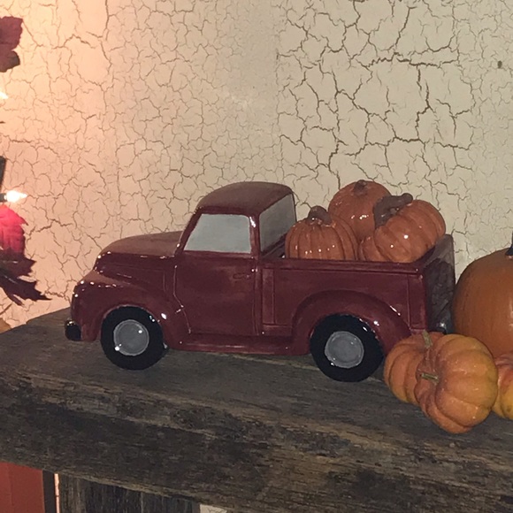 Profile Picture of Tracie Tichnell (@tltichnell) on Poshmark