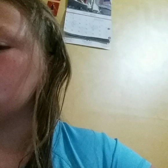 Profile Picture of Kaley Barrett (@barrett_9) on Poshmark