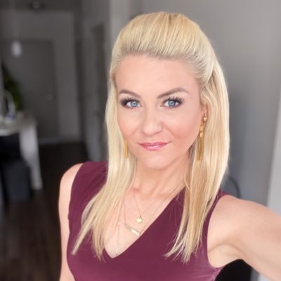 Profile Picture of Jennifer Hardman (@jennyhardmantv) on Twitter