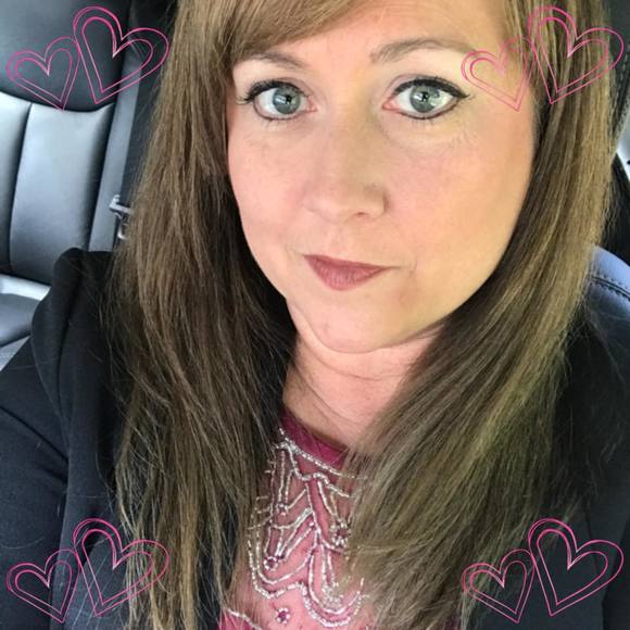 Profile Picture of Cathy Covey heathscott (@tc3035) on Poshmark