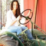 Profile Picture of Naudia Tucker (@carsontuck) on Pinterest