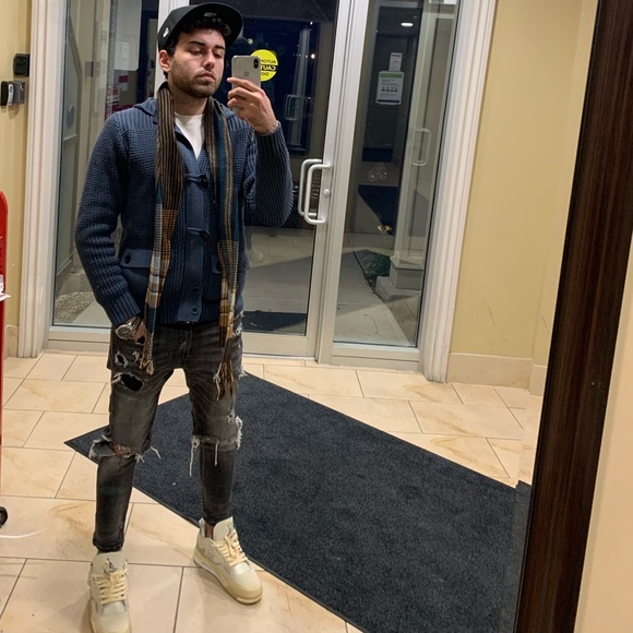 Profile Picture of Jawad Ali deeb (@alexander547) on Poshmark