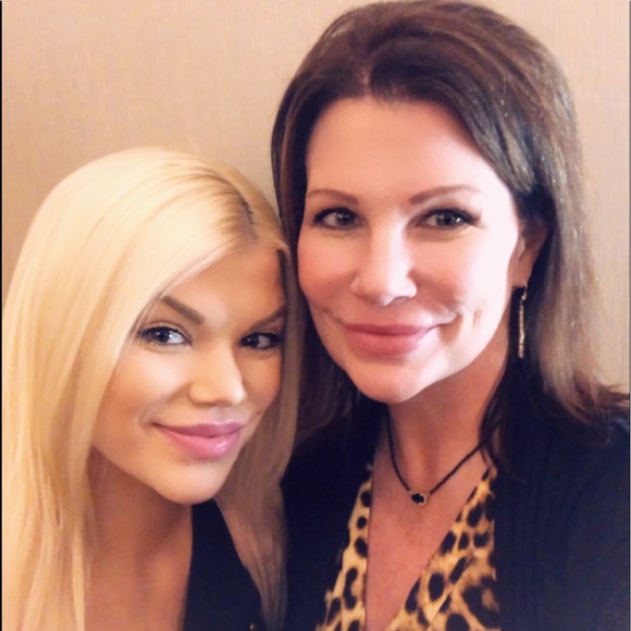 Profile Picture of Annetta T (@annettaberndt) on Poshmark