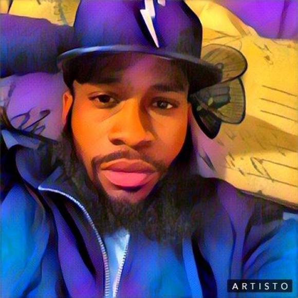 Profile Picture of Wykeily Philpotts (@keily1969) on Poshmark