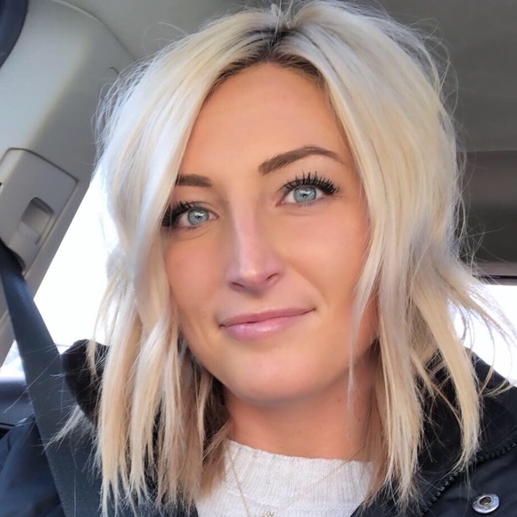 Profile Picture of Brier Sanner (@brierlogan) on Poshmark