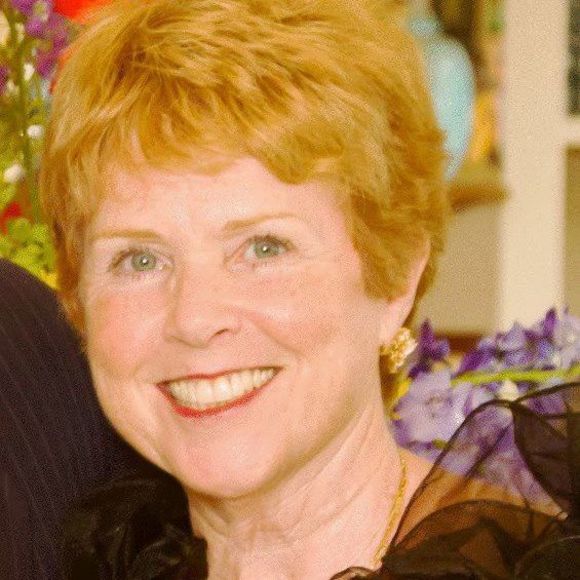 Eileen Cairns - Poshmark Profile Picture of Eileen Cairns (@eileen_cairns) on Poshmark