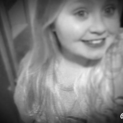 Profile Picture of BethanyWest ❤ (@BethanyWest0) on Twitter